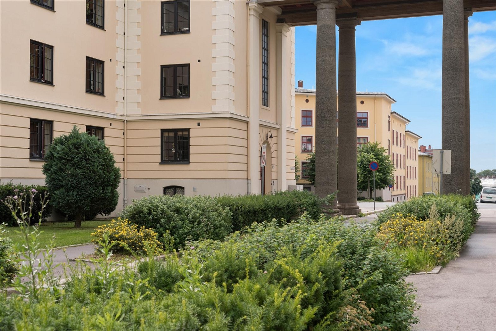 Leiligheten ligger i populære Søylegården. Galleribilde