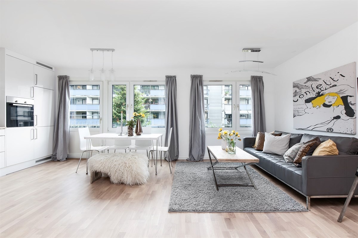 Hovseterveien 66 C er en gjennomgående og lekker 3-roms leilighet, i høy første etasje, i veldrevet borettslag der det er gjort store oppgraderinger av blant annet el-anlegg, porttelefoner og heisanlegg de senere år Galleribilde