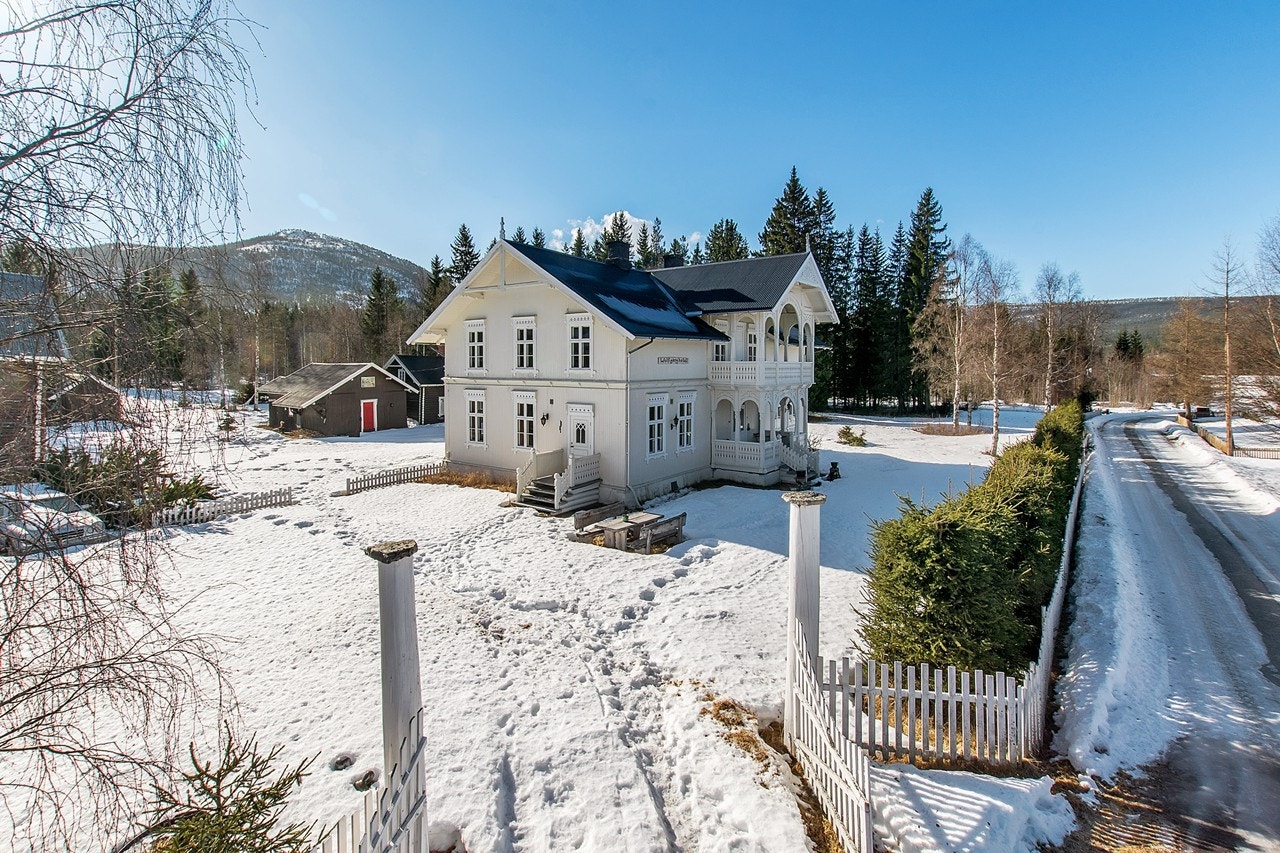 Eiendommen ligger sentralt til i Hanestad Galleribilde