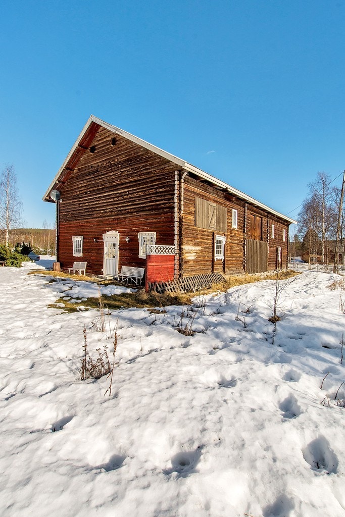 Låven må påregnes litt utvendig og innvendig oppussing Galleribilde