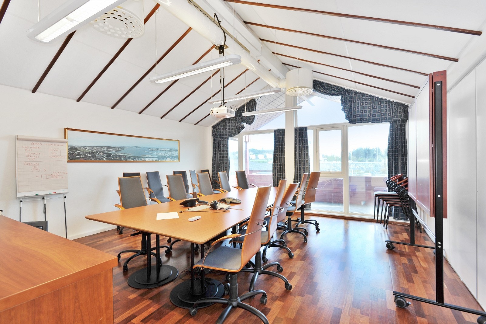 Møterom med utgang balkong Galleribilde