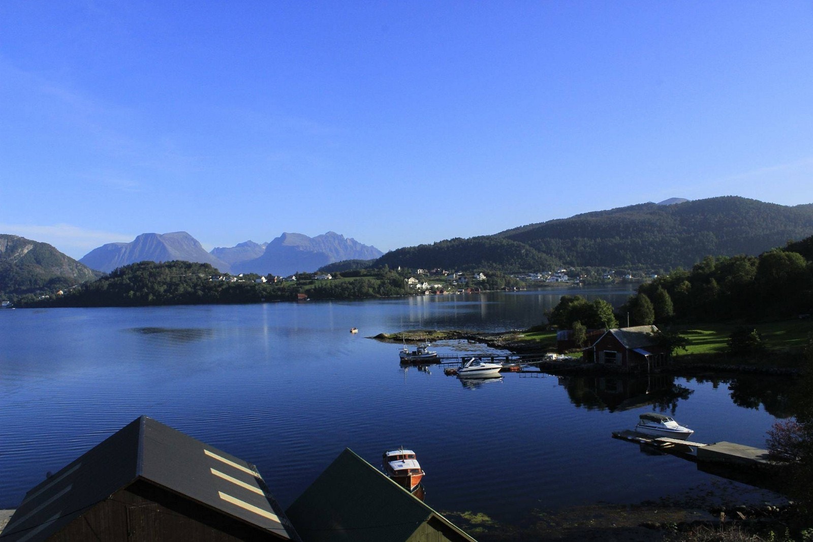 Utsikt fra eiendommen Galleribilde