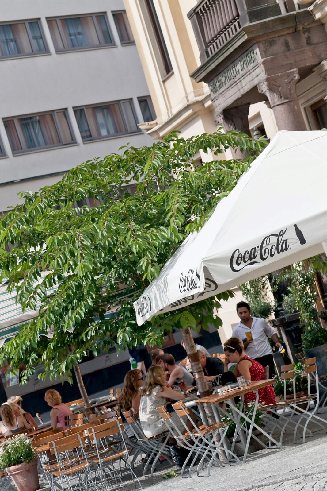 St. Olavs plass Galleribilde