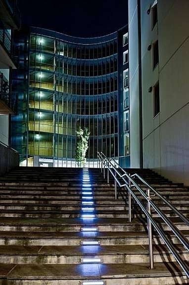 Fasade kveld Galleribilde