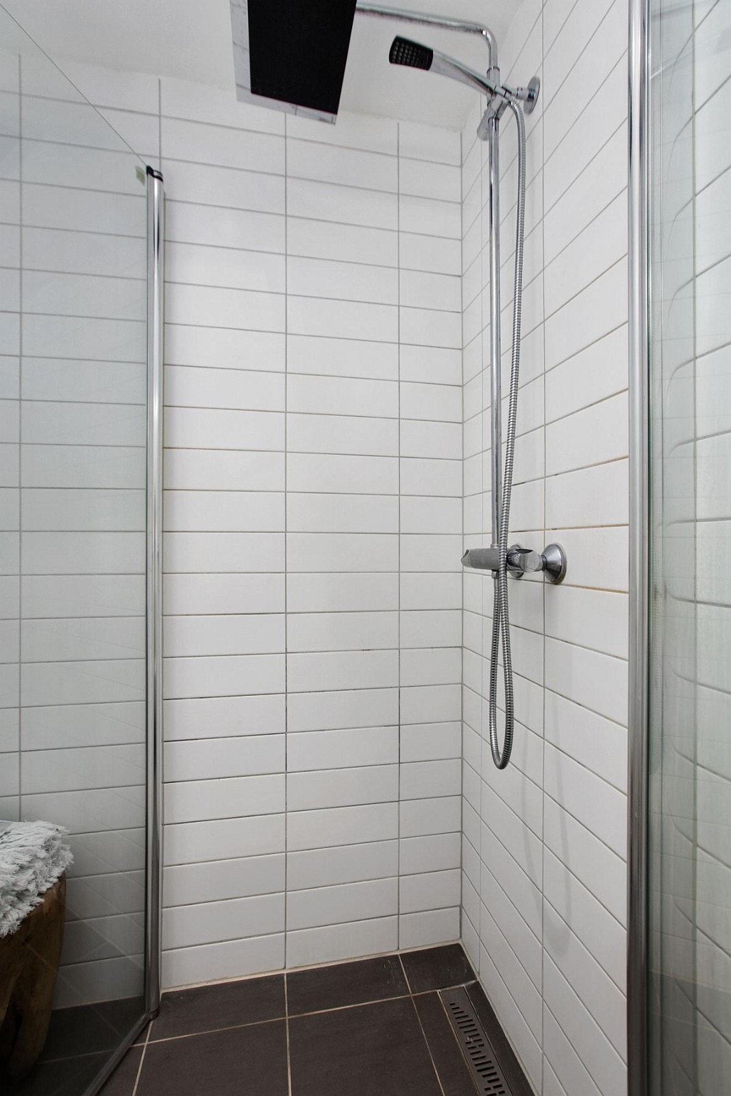 Delikat flislag bad/wc med gulvvarme Galleribilde