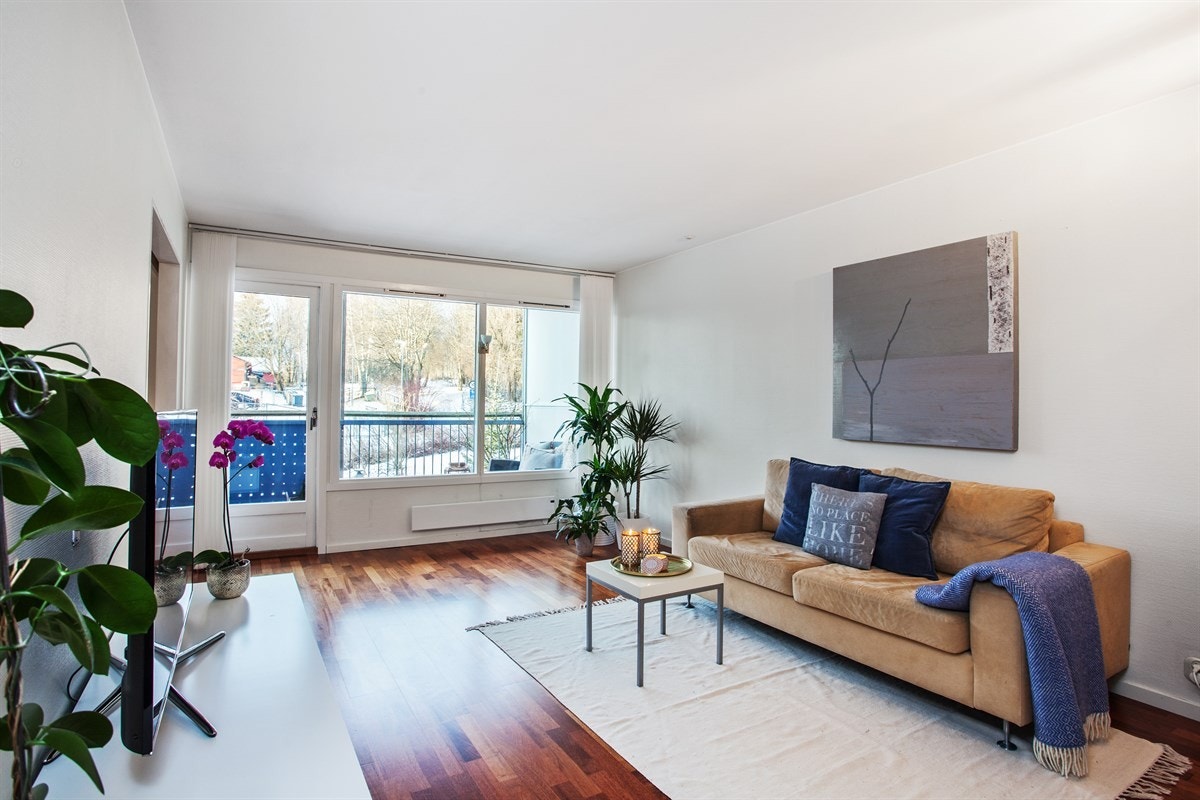 Hyggelig stue med fint utsyn Galleribilde