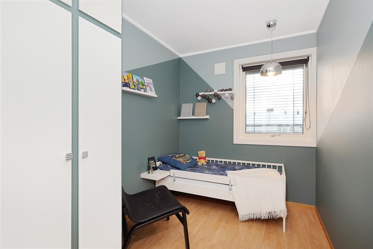Soverom nr. 3 som også har innebygget garderobe. Galleribilde