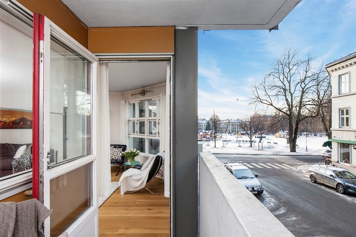 Vestvendt balkong Galleribilde