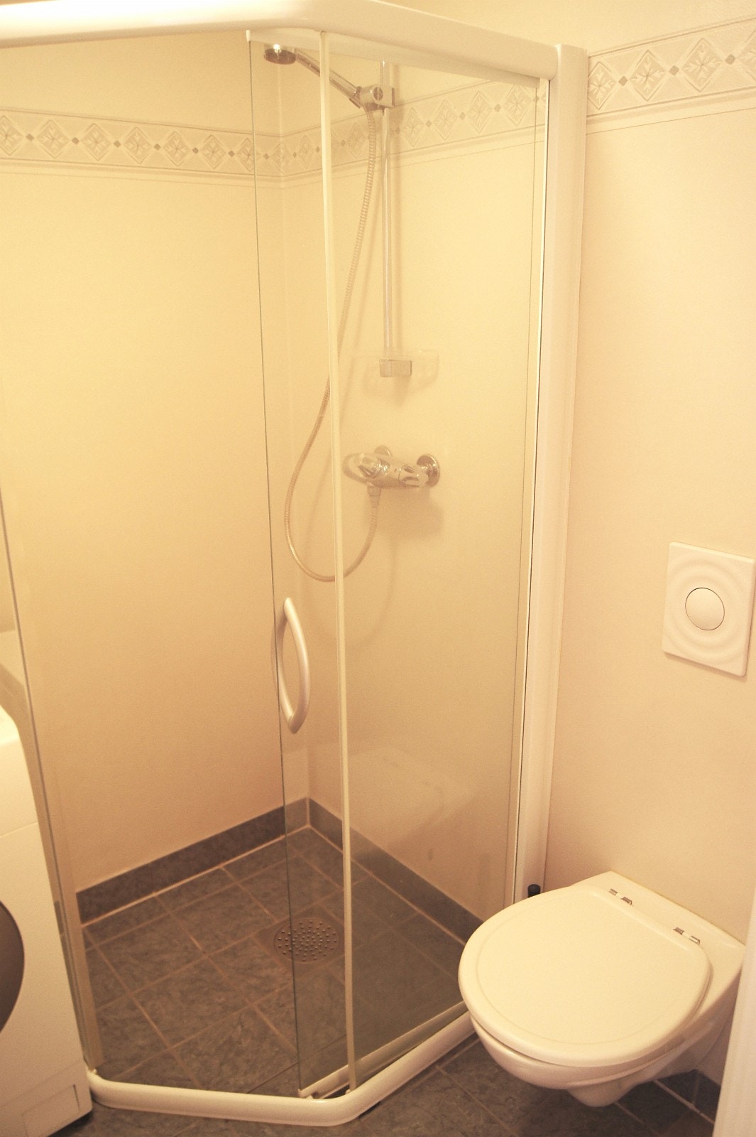 Dusj og toalett Galleribilde