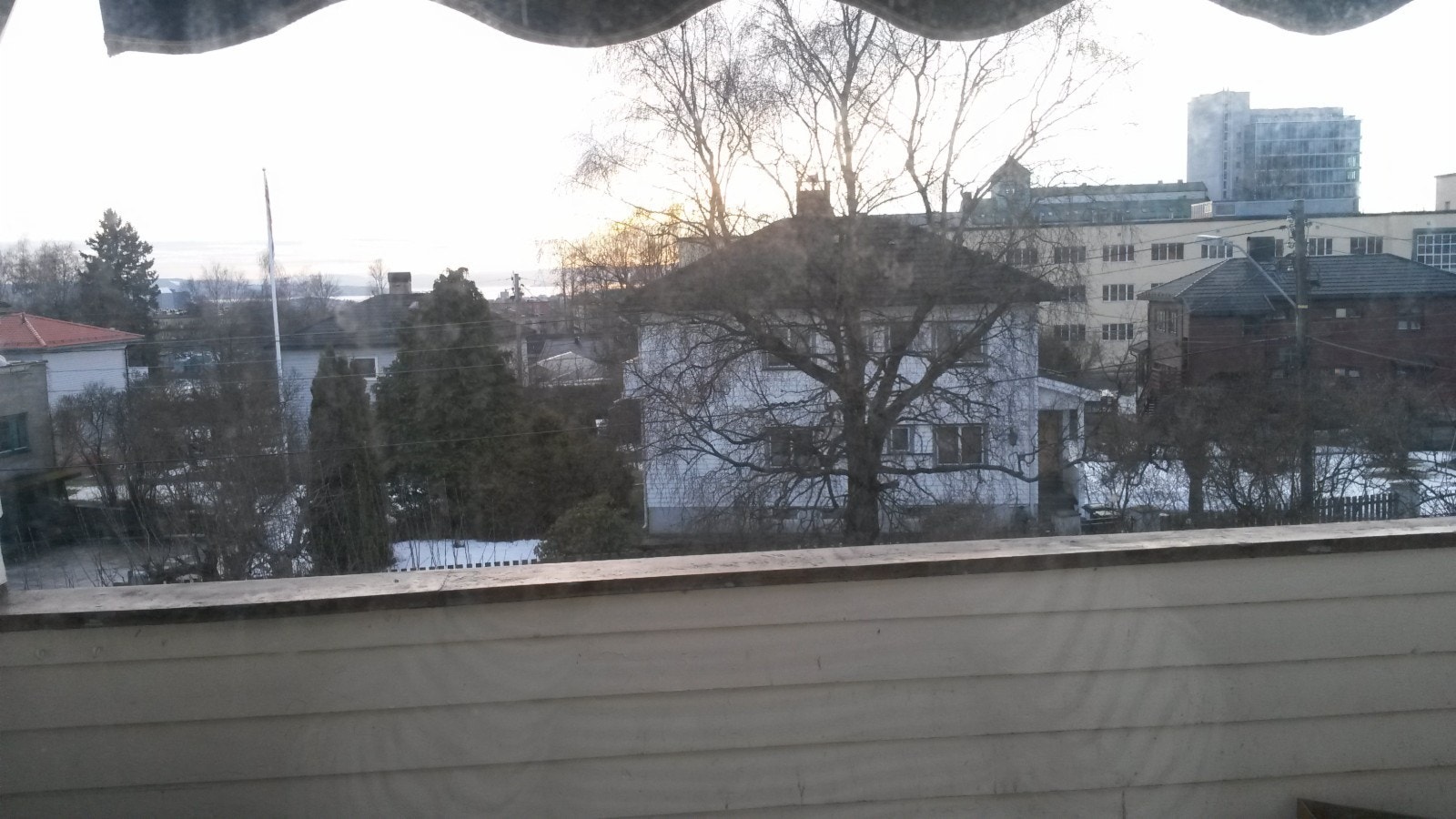 Flott utsikt med mye sol Galleribilde