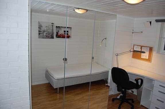 Room KOLNES Galleribilde