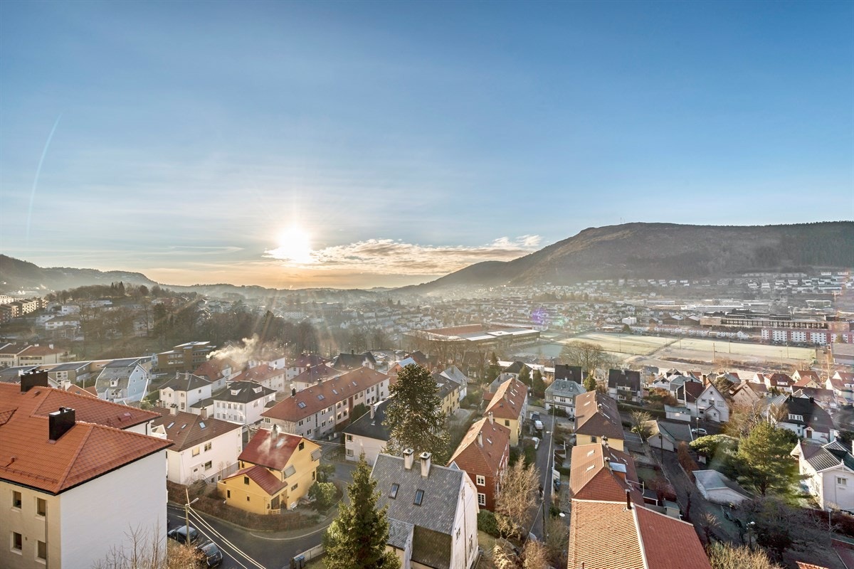 "Byen e' Bergen og laget e' Brann, stedet e' stadion' og syng alle mann!" Galleribilde