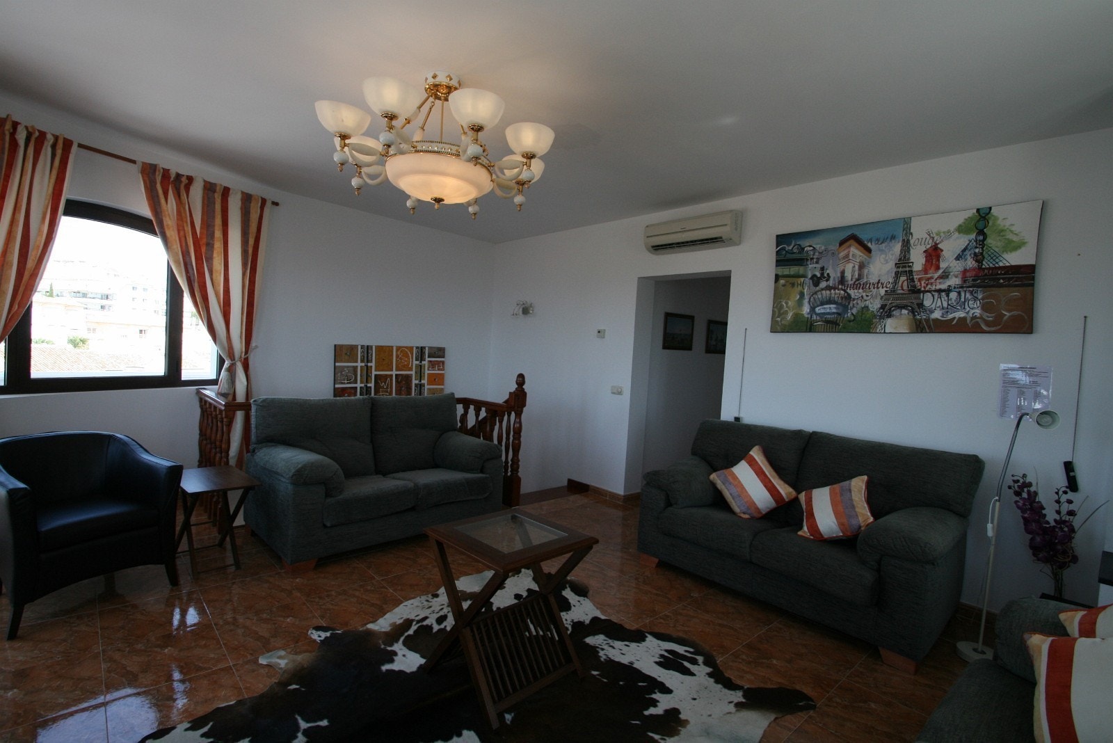 Stue 2 etg Galleribilde