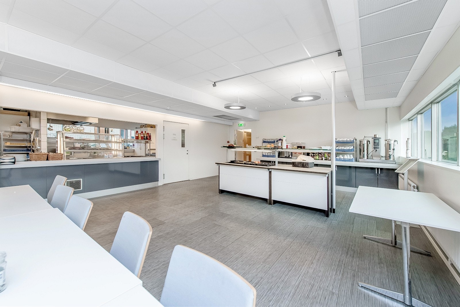 Meget flott kantine Galleribilde