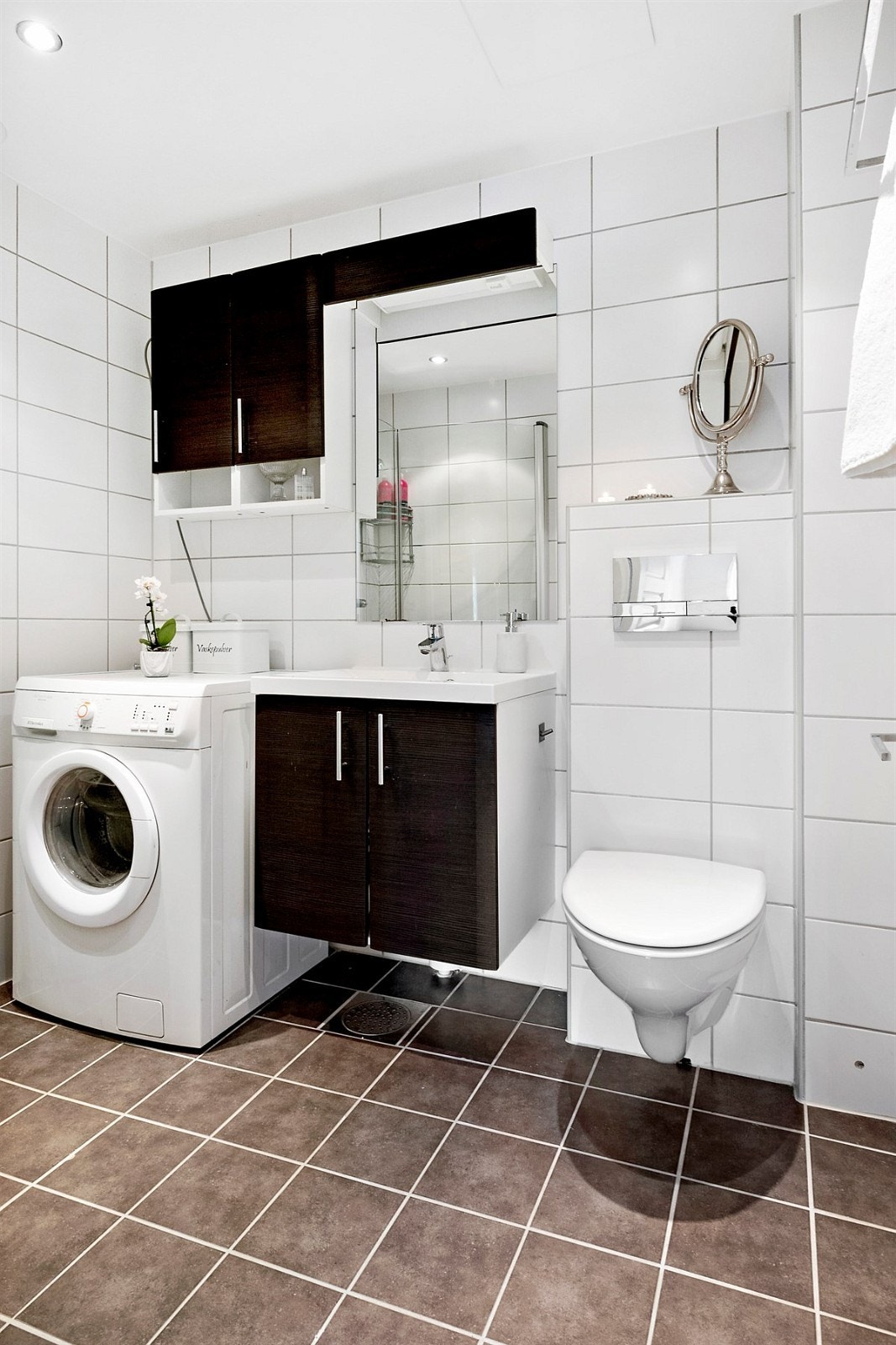 Baderom - Vaskemaskin følger med. Galleribilde