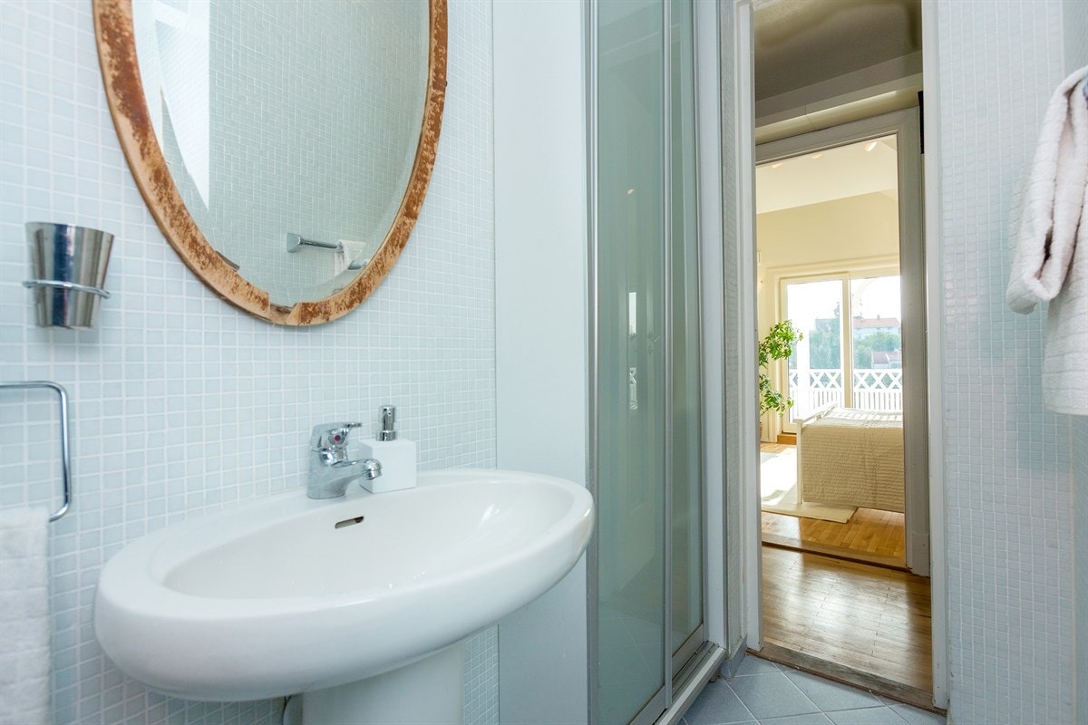 Dusjbad Galleribilde