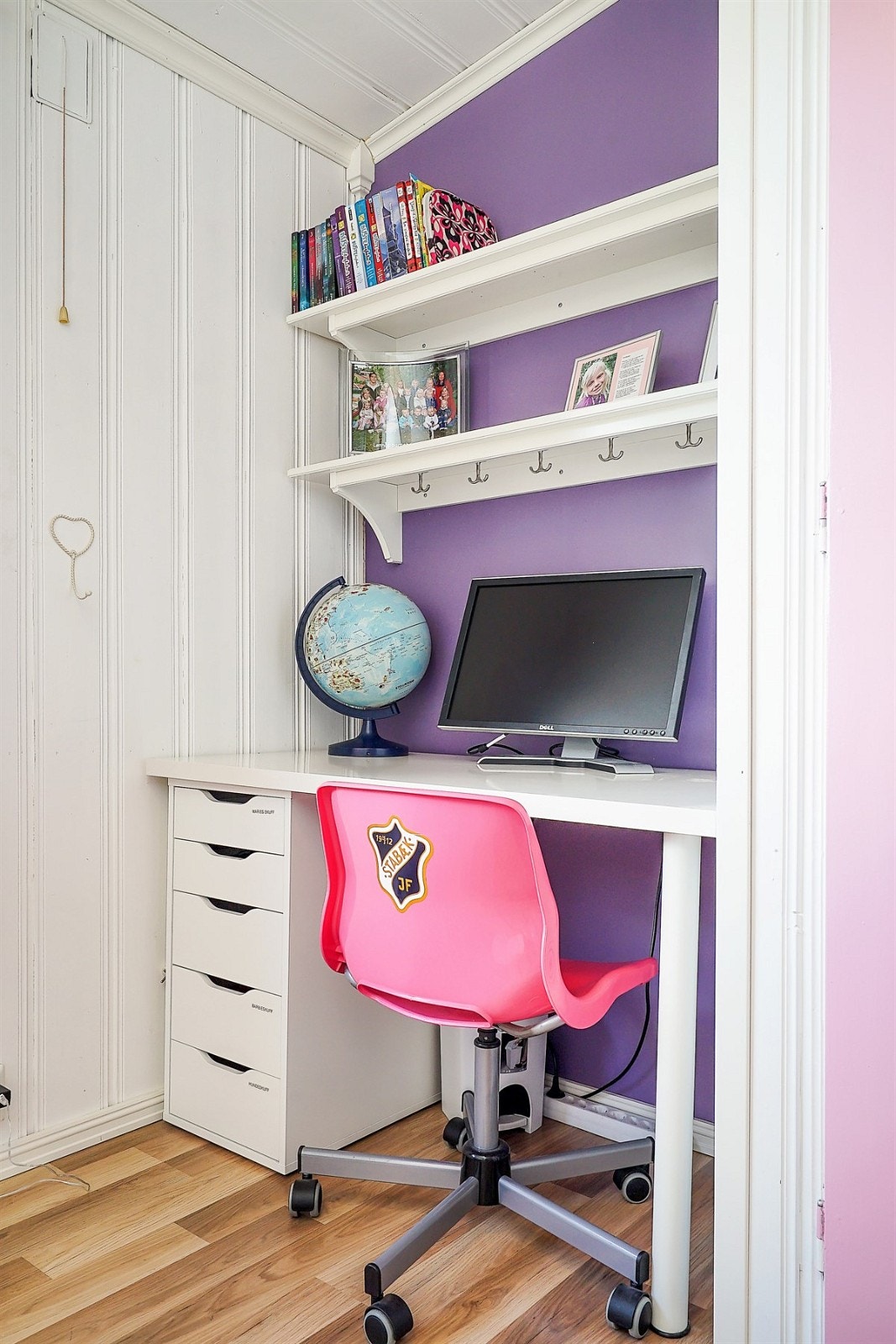 Soverom 3 med god plass til pult Galleribilde