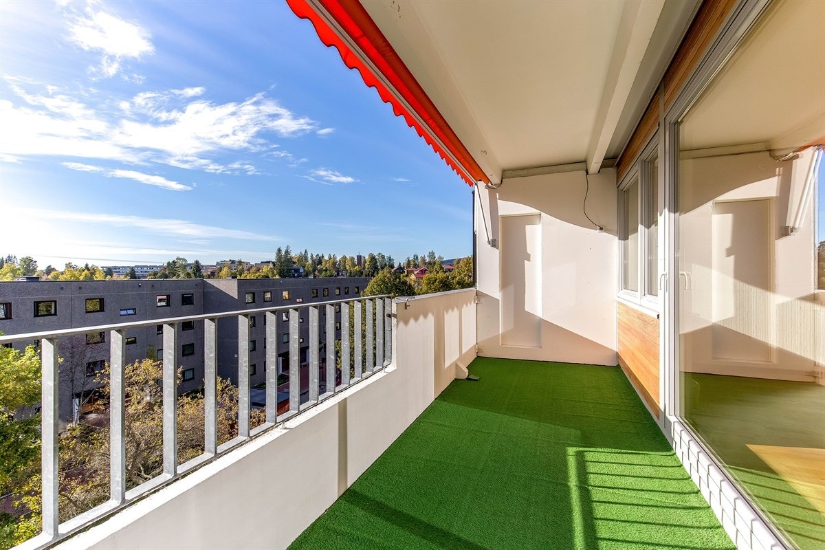 Sydvestvendt balkong på 10 kvm! Galleribilde