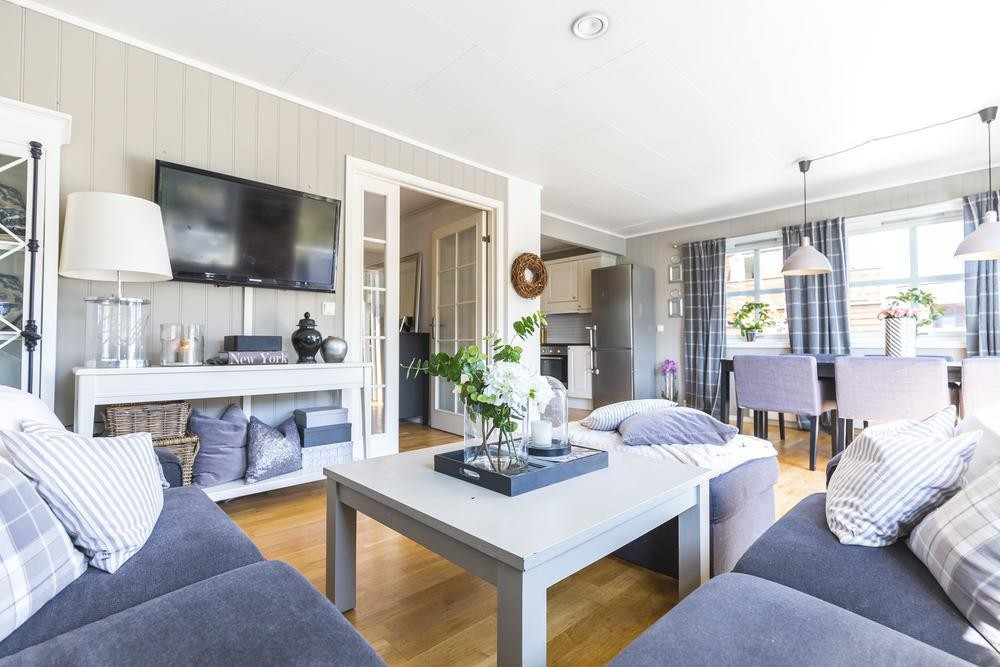 Tomannsbolig 6518 kristiansund n sommerro innholdsrik og ... L formet stue