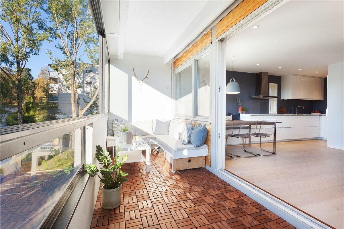 Tremmelagt balkong som måler ca. 11 kvm Galleribilde