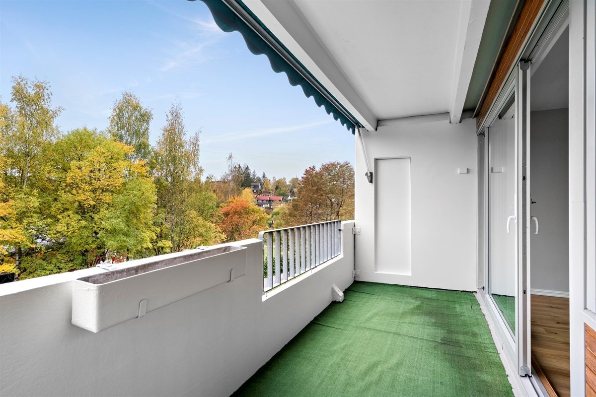 God plass til både sittegruppe og spisebord Galleribilde