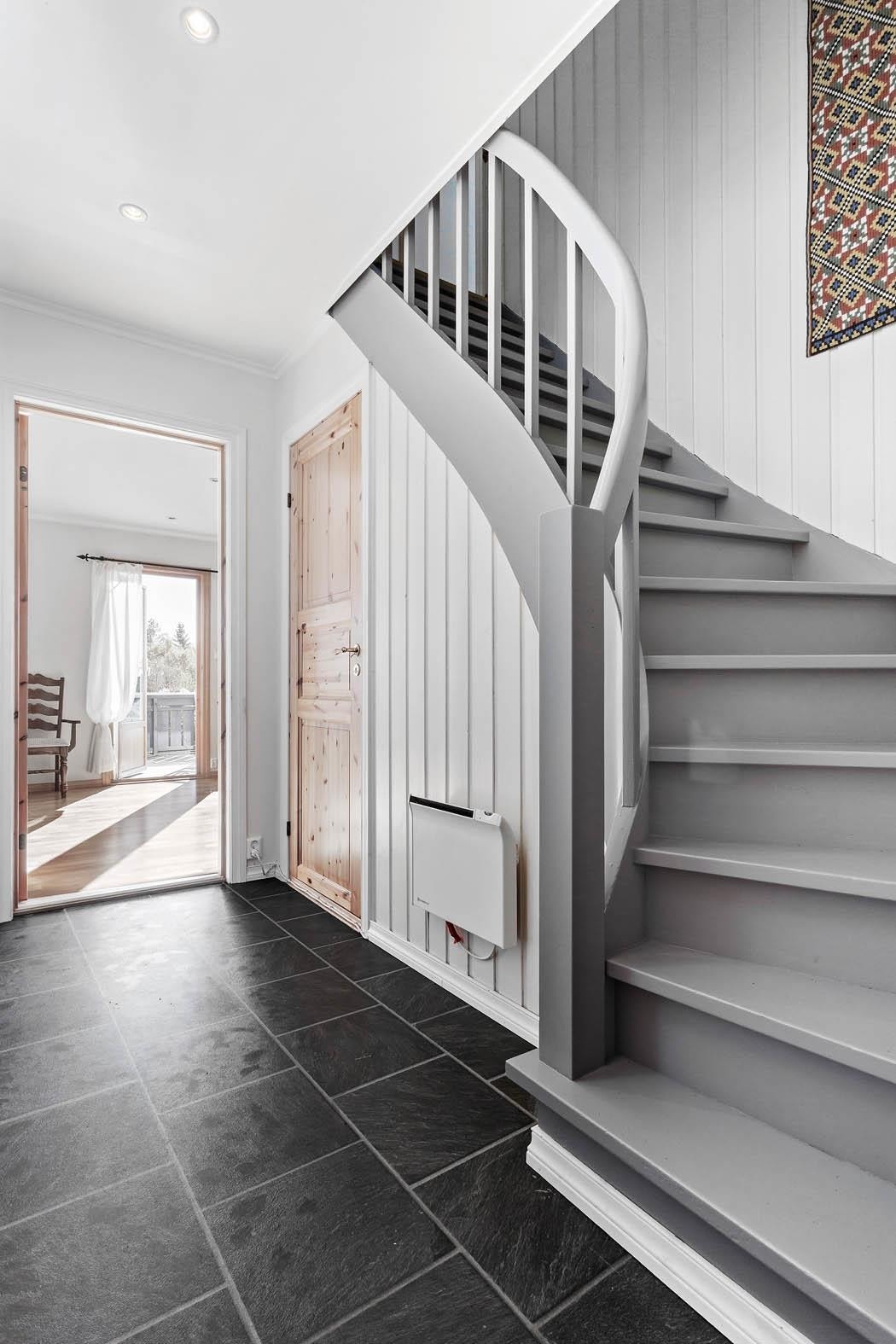 Hall i 1. etasje Galleribilde