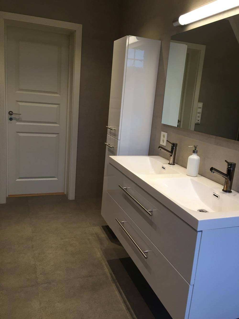 Bad 2 etg Galleribilde