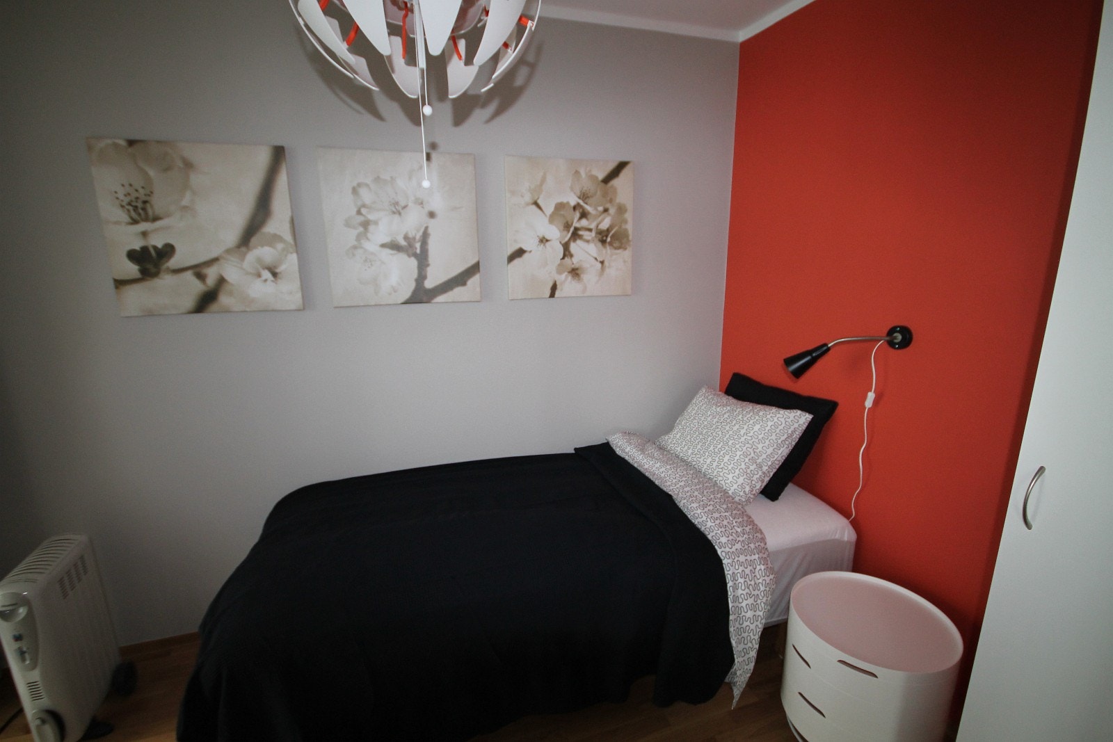 Soverom nr. 2 / kontor. Galleribilde