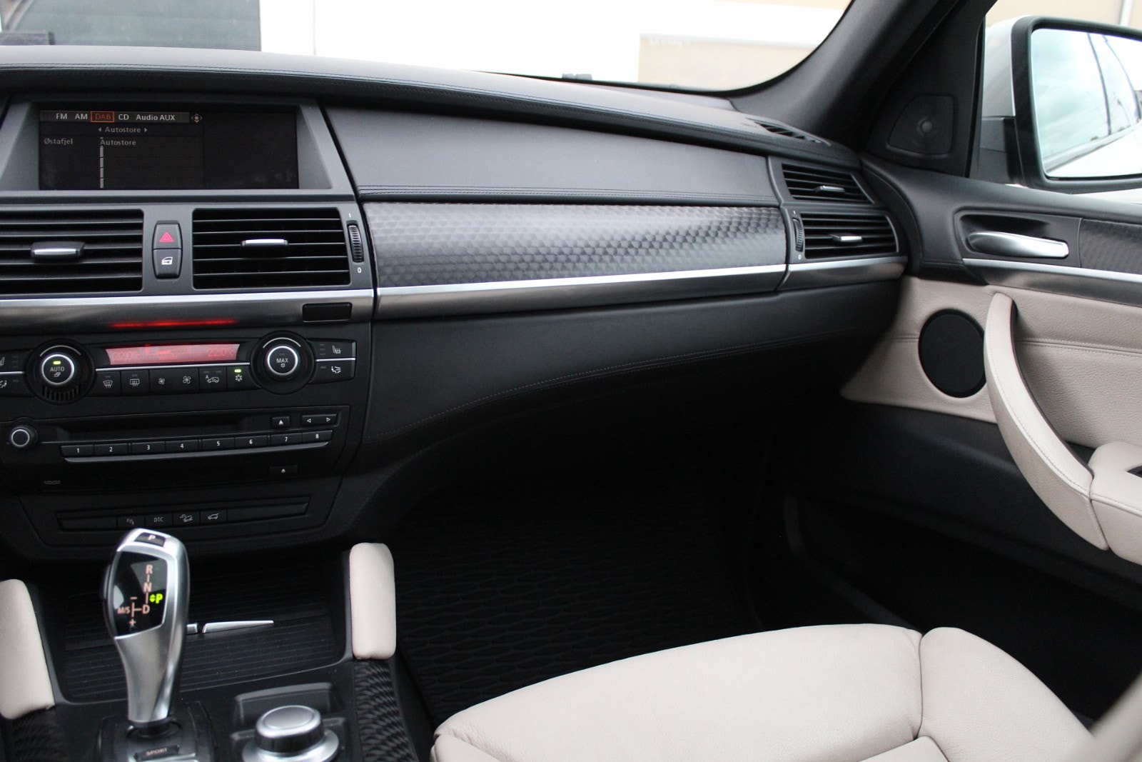 BMW X6 40