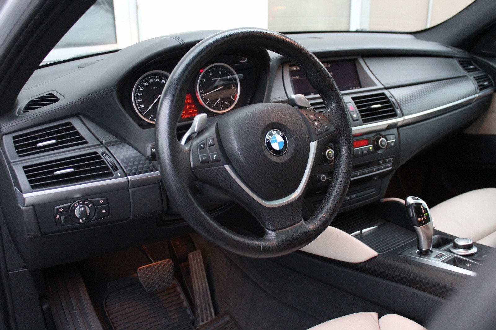 BMW X6 23