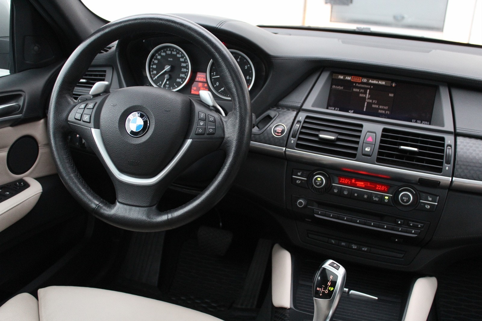 BMW X6 33