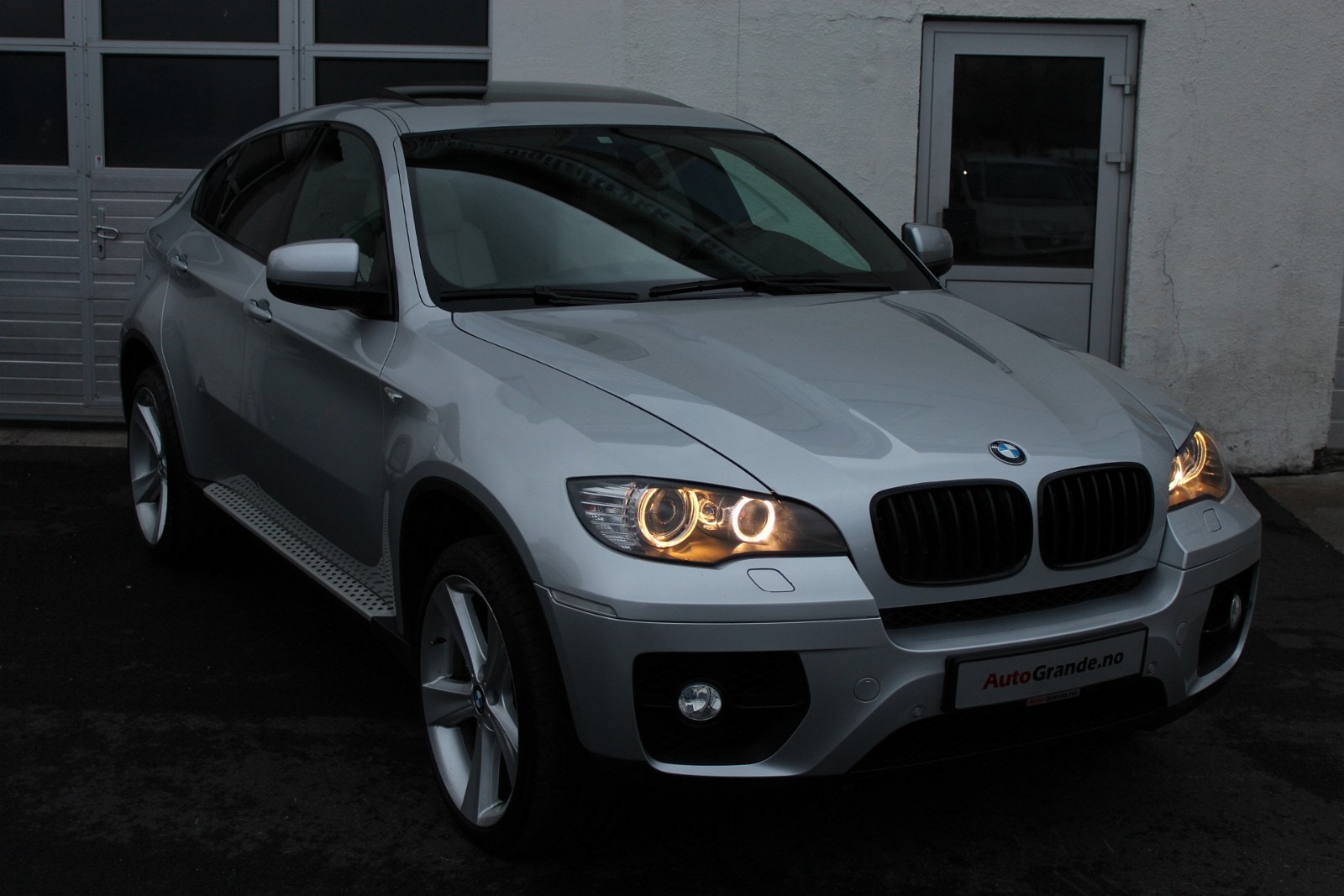BMW X6 4