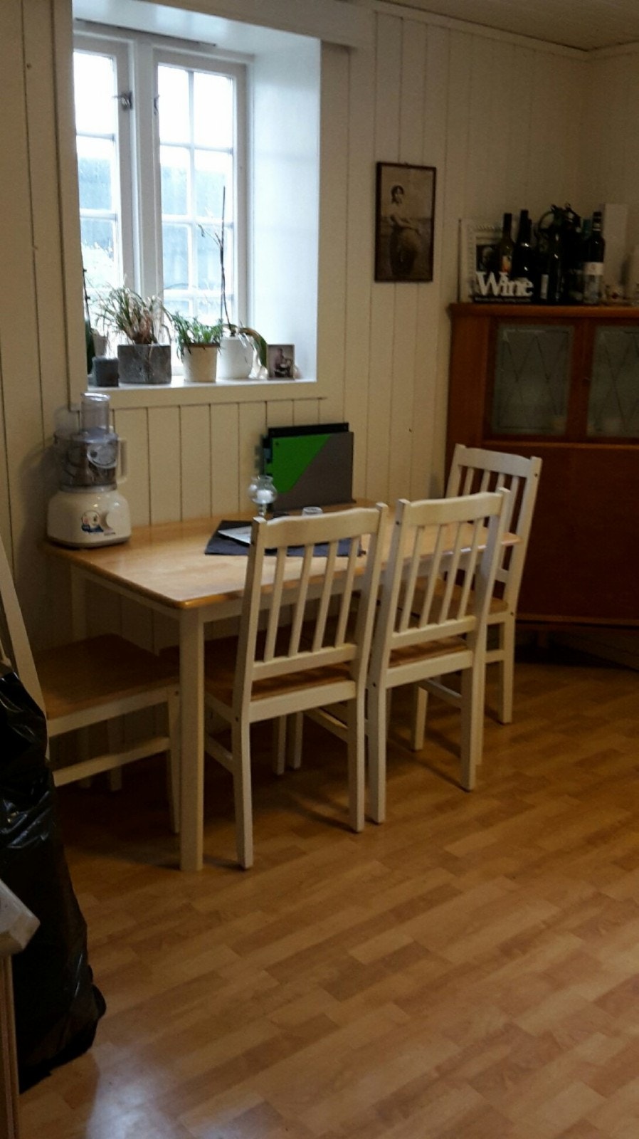 Spiseplass på kjøkken Galleribilde