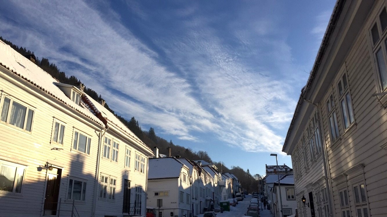 Stille og rolig gate Galleribilde