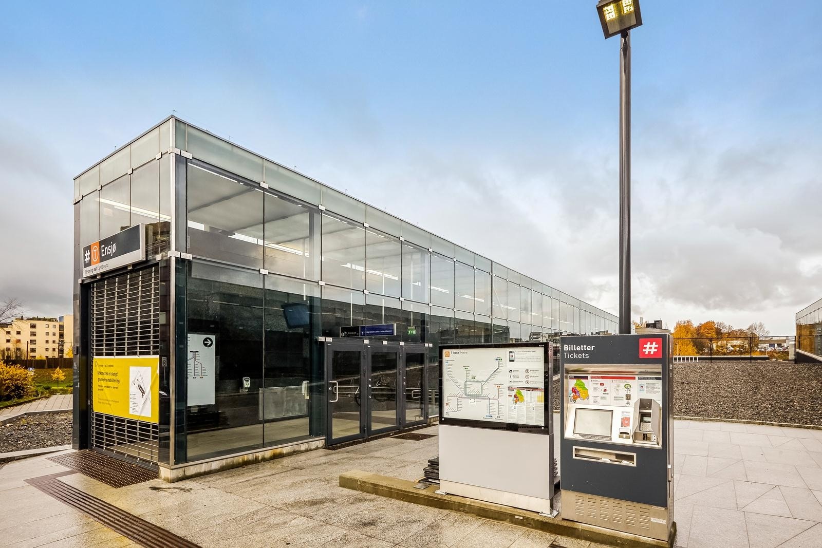 Ensjø t-bane i nærmeste gåavstand Galleribilde