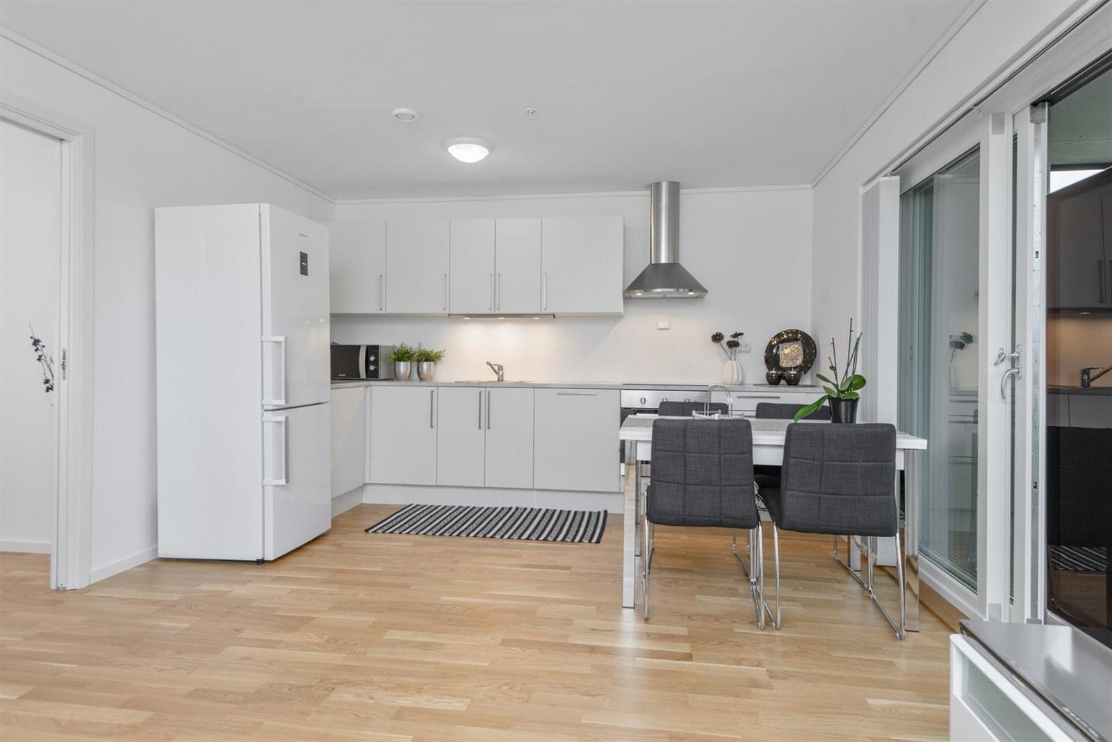 Åpen kjøkkenløsning fra stue Galleribilde