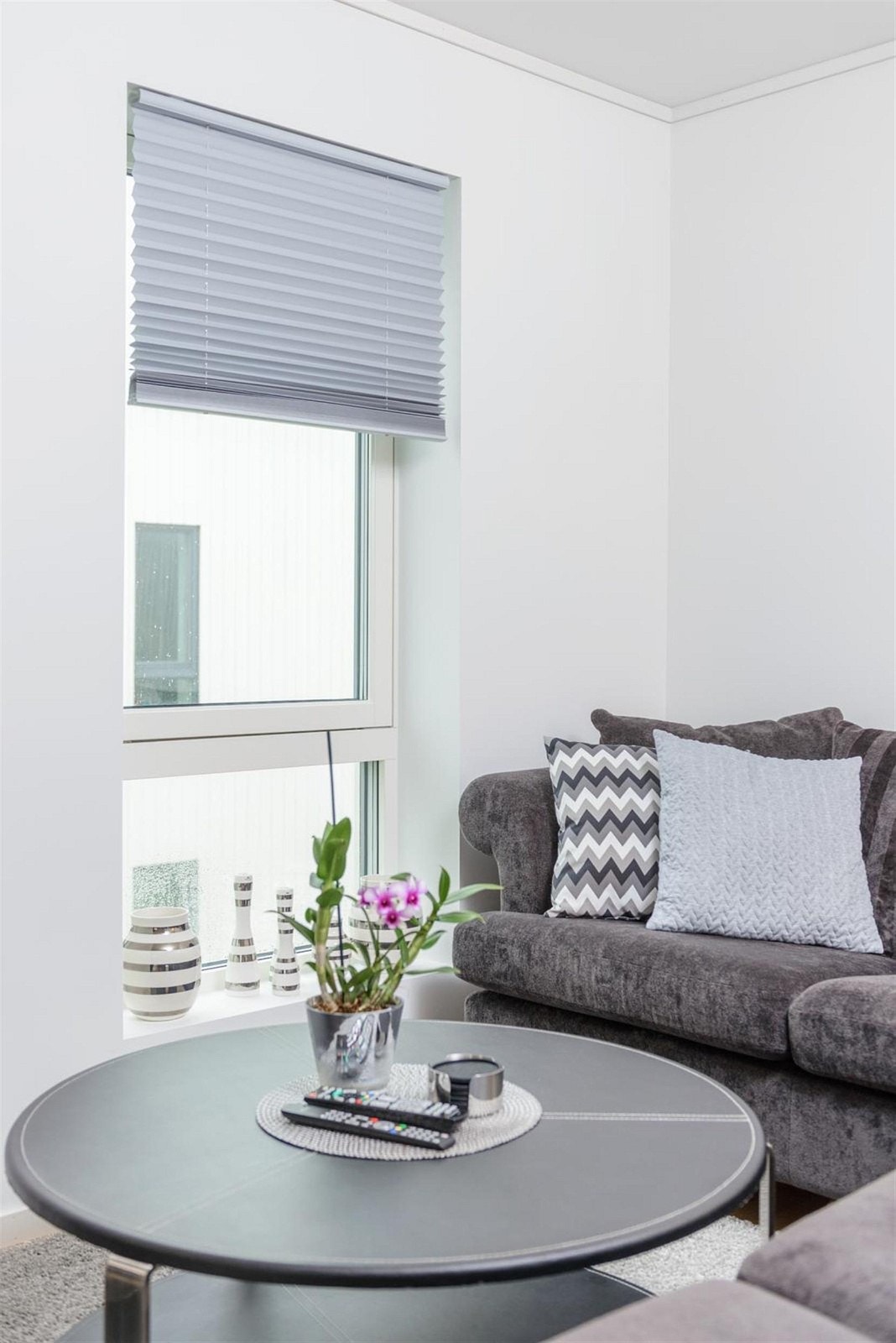 Lys og pen stue Galleribilde