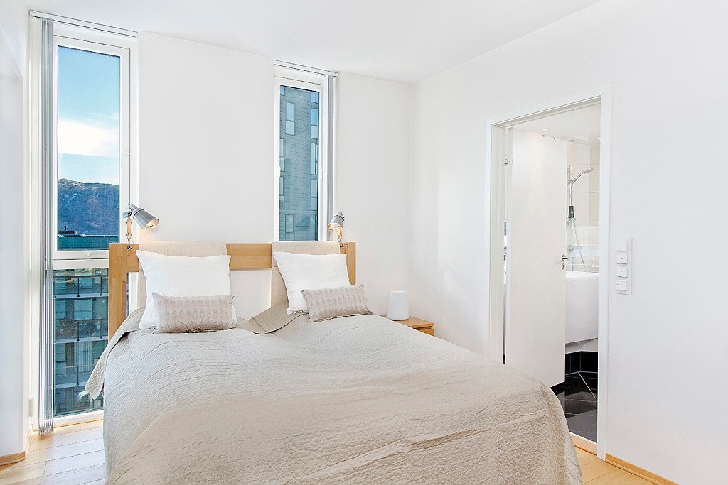 Hovedsoverom med eget bad Galleribilde