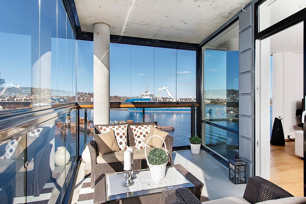 Innglasset balkong Galleribilde