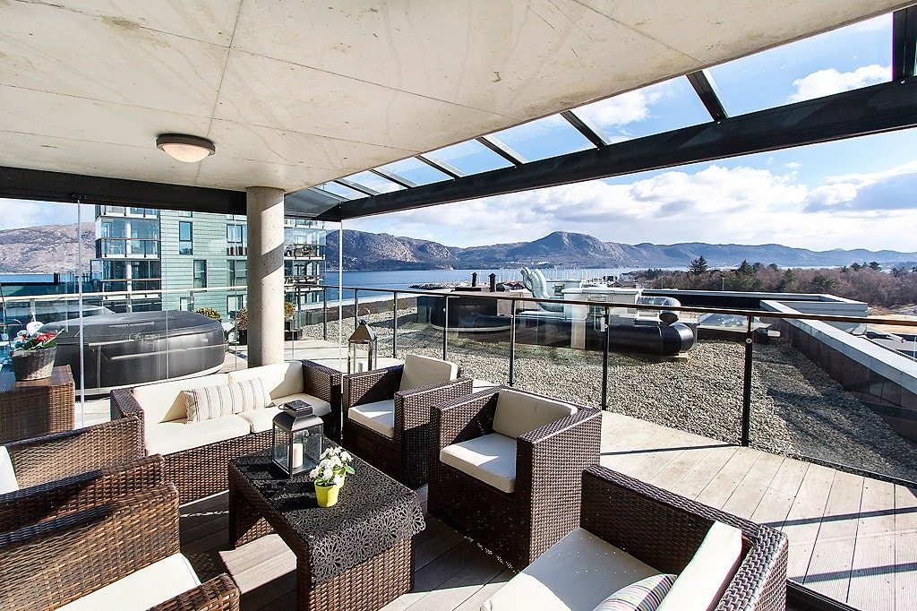 Innglasset terrasse Galleribilde