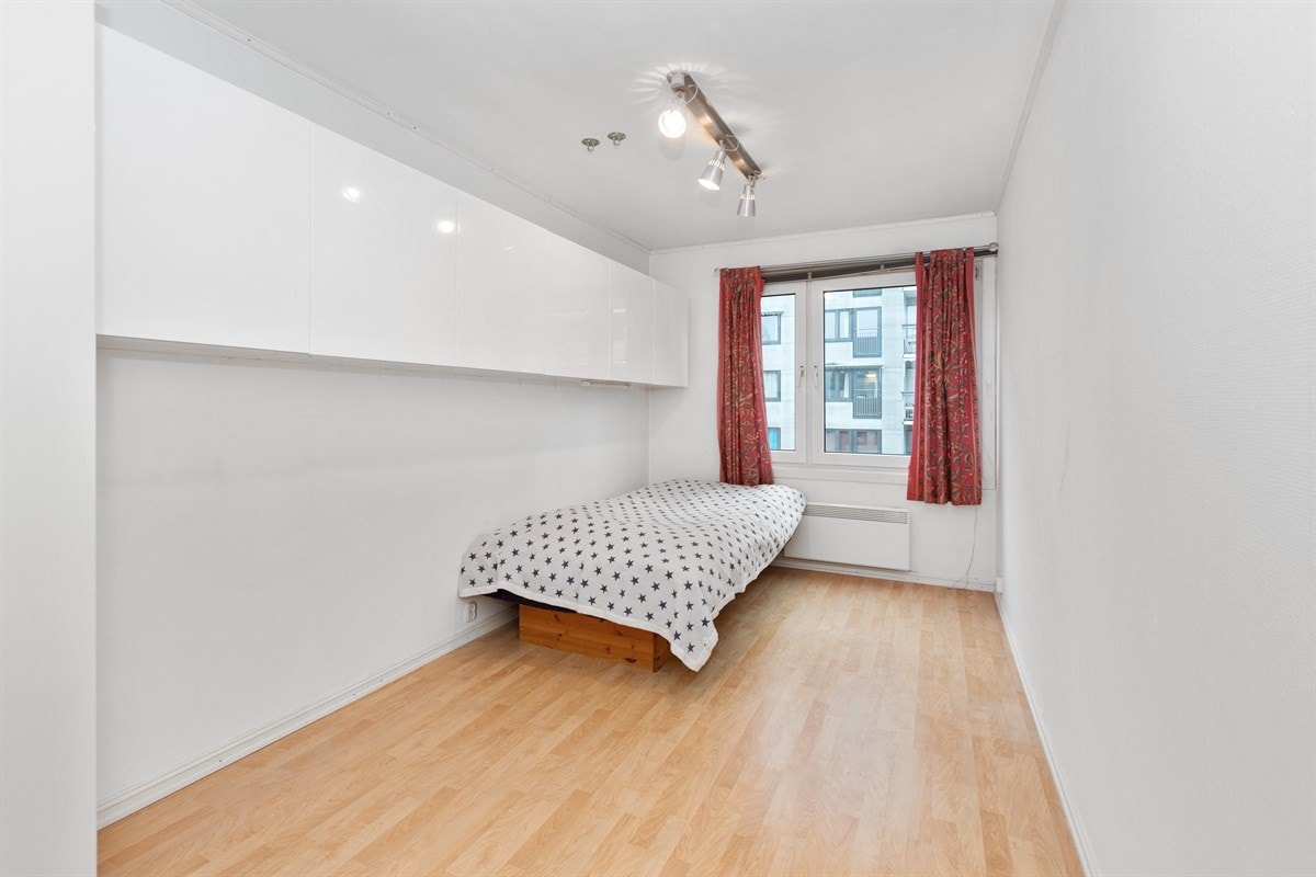 Soverom 3 - Godt med skapplass Galleribilde