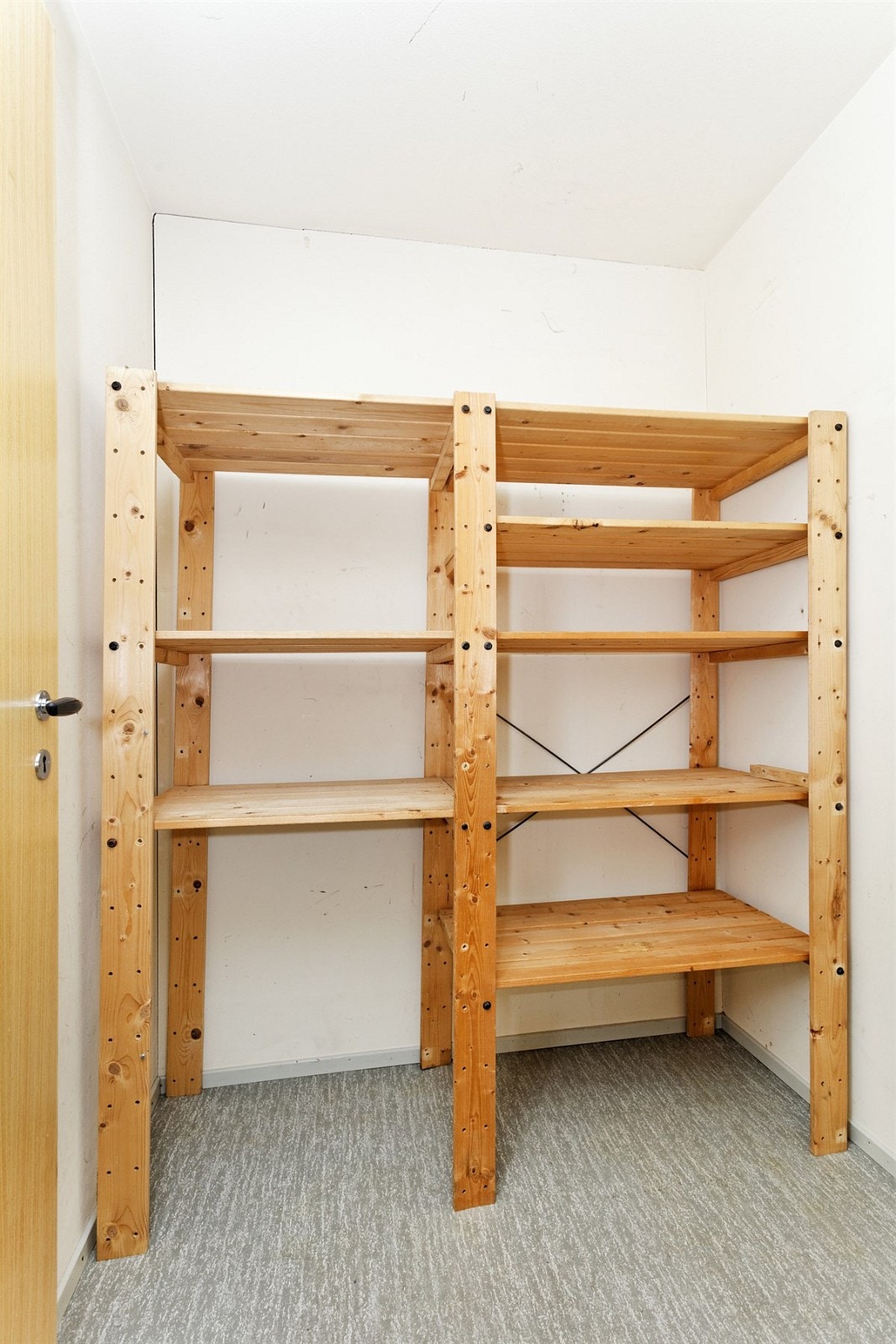 Bod til venstre for inngangsdøren. Galleribilde