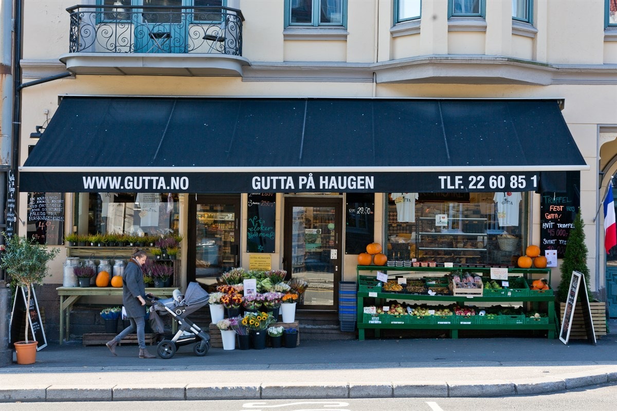 Hos Gutta på Haugen kan du kjøpe det lekreste av alle delikatesser. Galleribilde