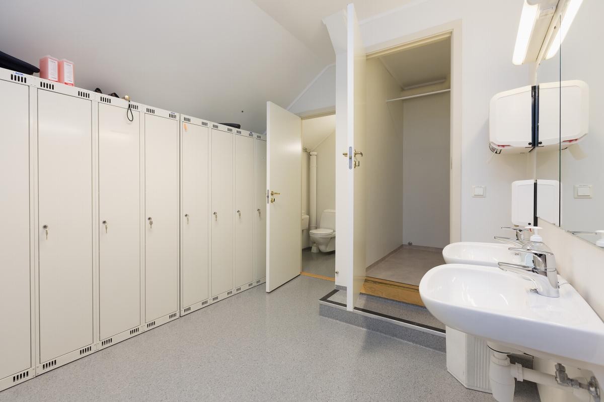 Garderober x 2 3 etg Galleribilde