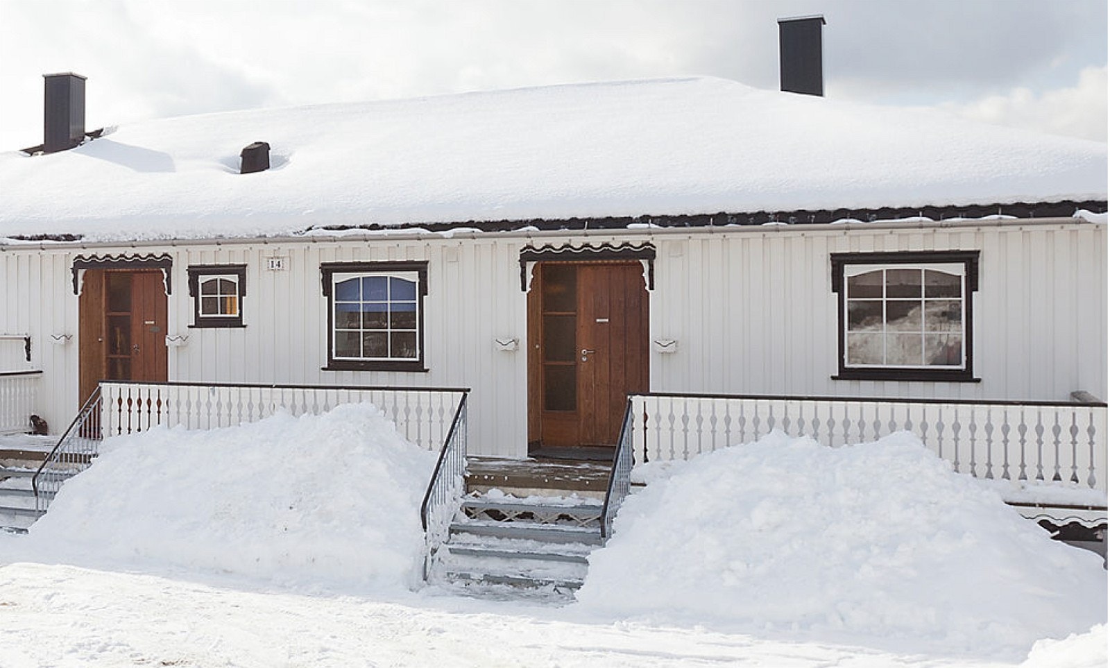 Inngang venstre Galleribilde