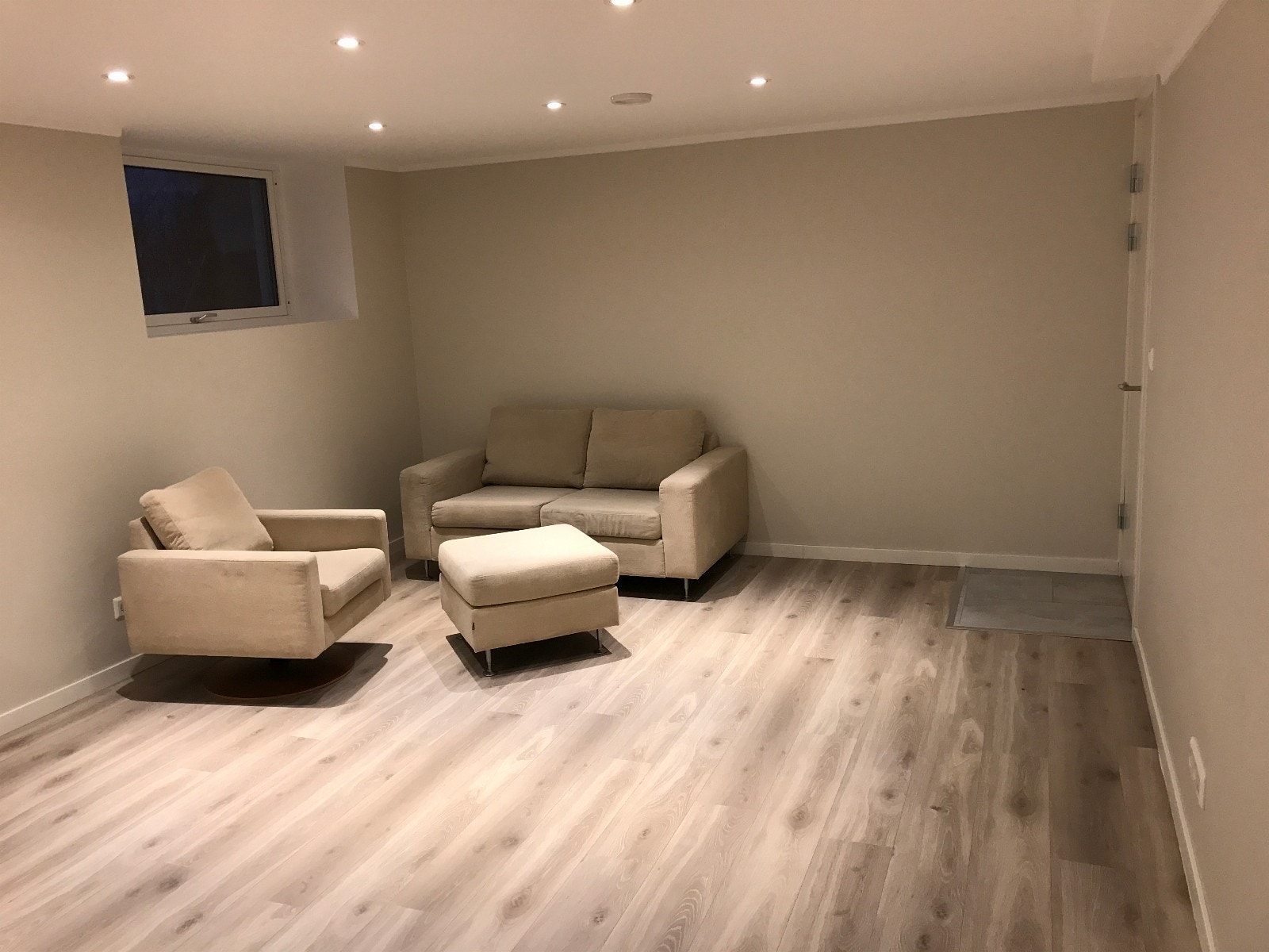 Stue (med forslag til møbleløsning) Galleribilde