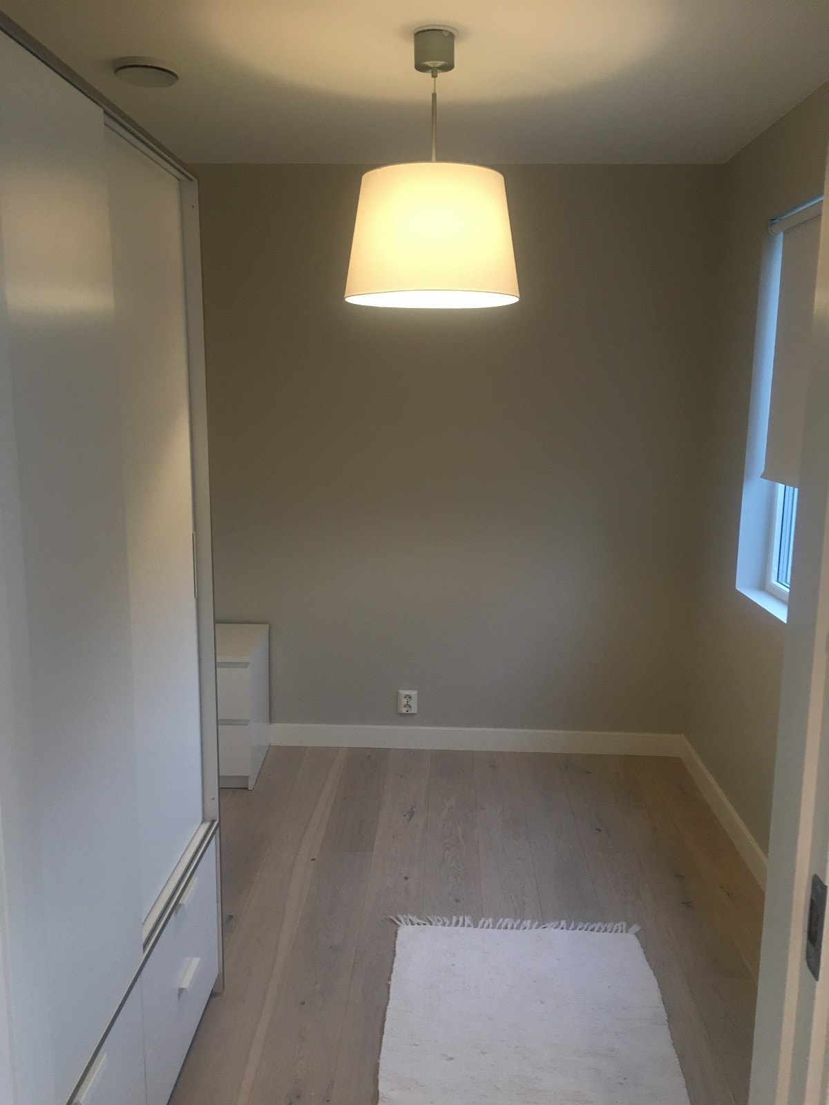 Eget soverom med plass til seng på 120cm. Galleribilde