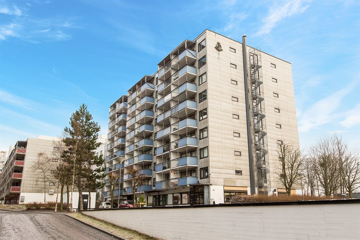 I Hovseterveien 84 vil du bo i marka-nære omgivelser på Hovseter og samtidig ha kort vei til byen. Galleribilde