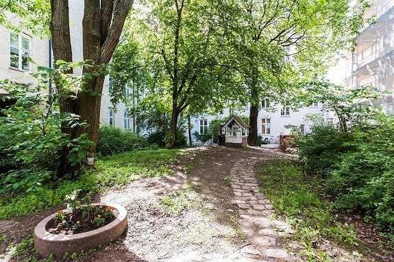 Bakgård Galleribilde