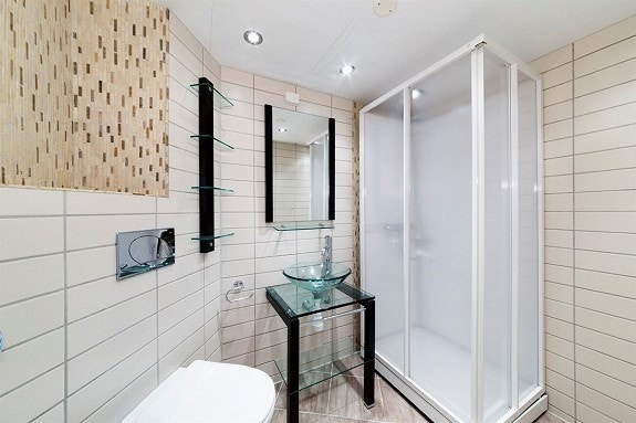 Nyoppusset bad Galleribilde